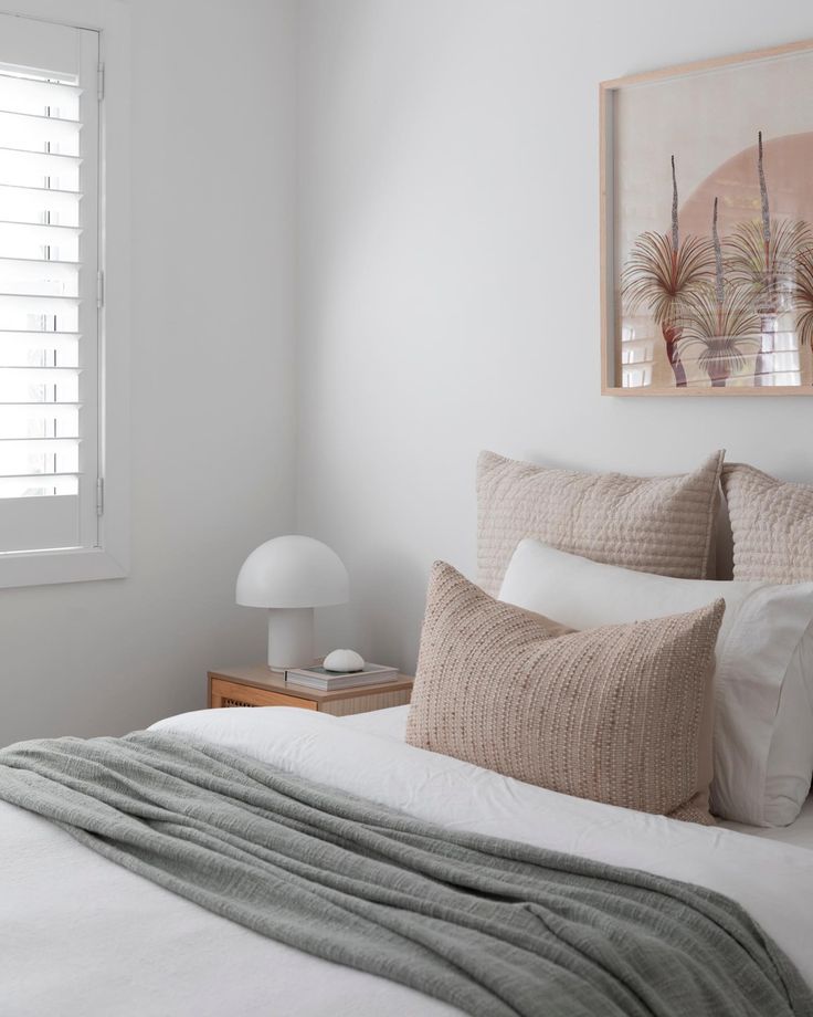 neutral bedroom